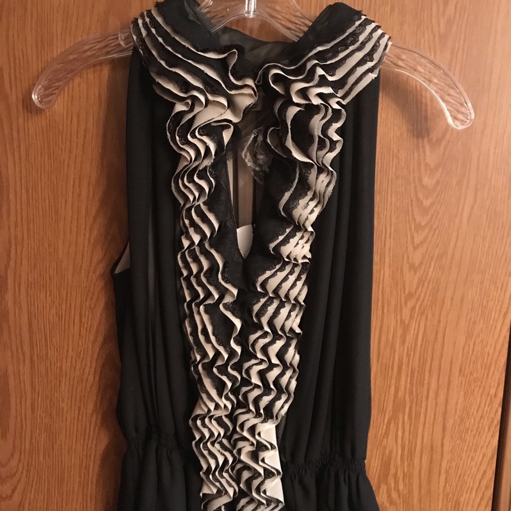 Sleeveless blouse by Robert Rodriguez
